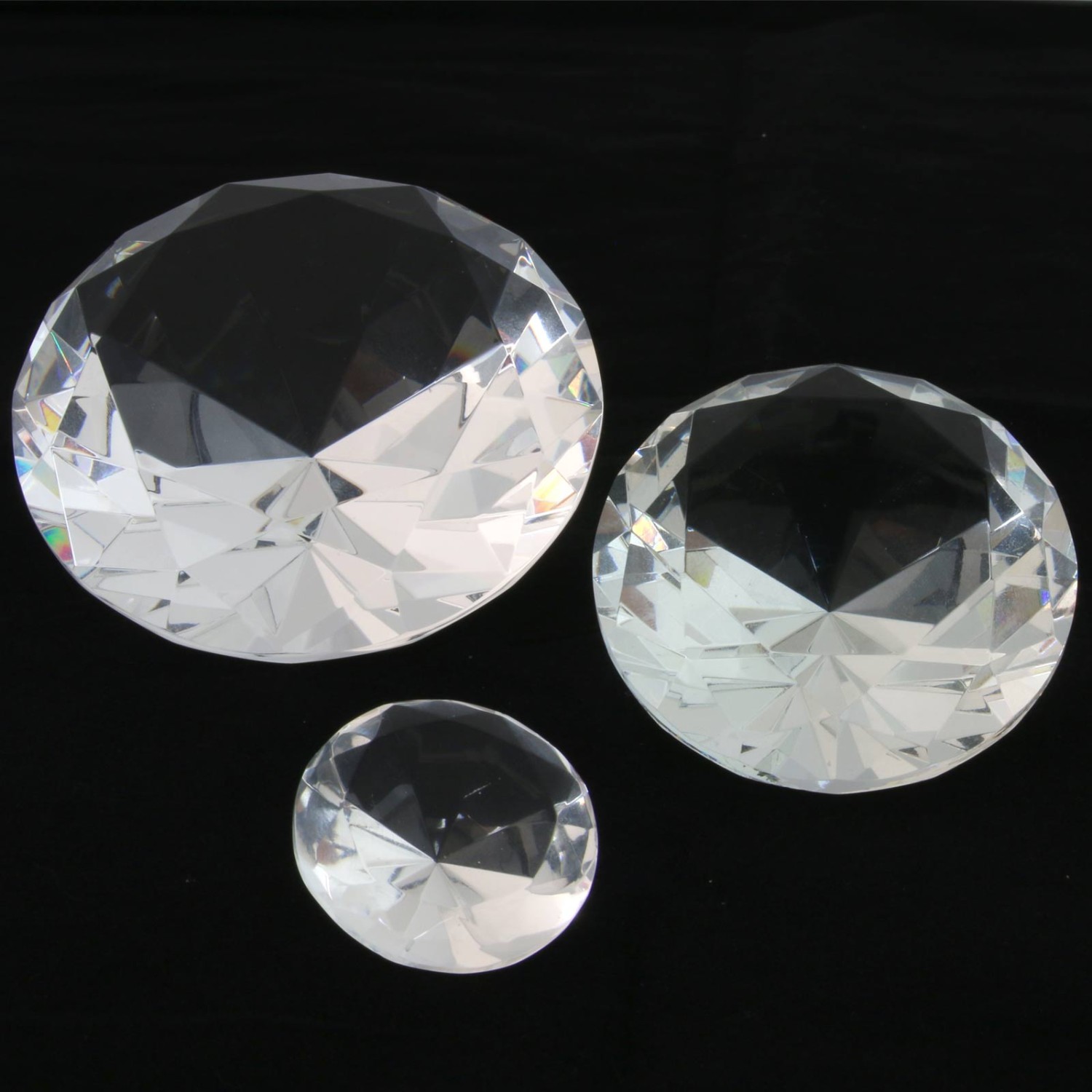 2. Foto Diamant Kristall Glasdiamant Deko Tischdeko Hochzeit 3 Größen (Größe: S - 4cm)